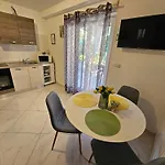 Rita Kiwi Apartamento Novigrad Istria