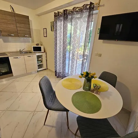 Rita Kiwi Appartement Novigrad Istria