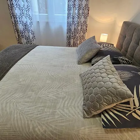 Rita Kiwi * Novigrad Istria