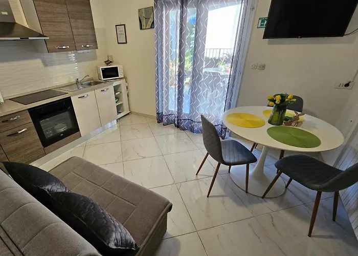 Rita Kiwi Novigrad (Istria)